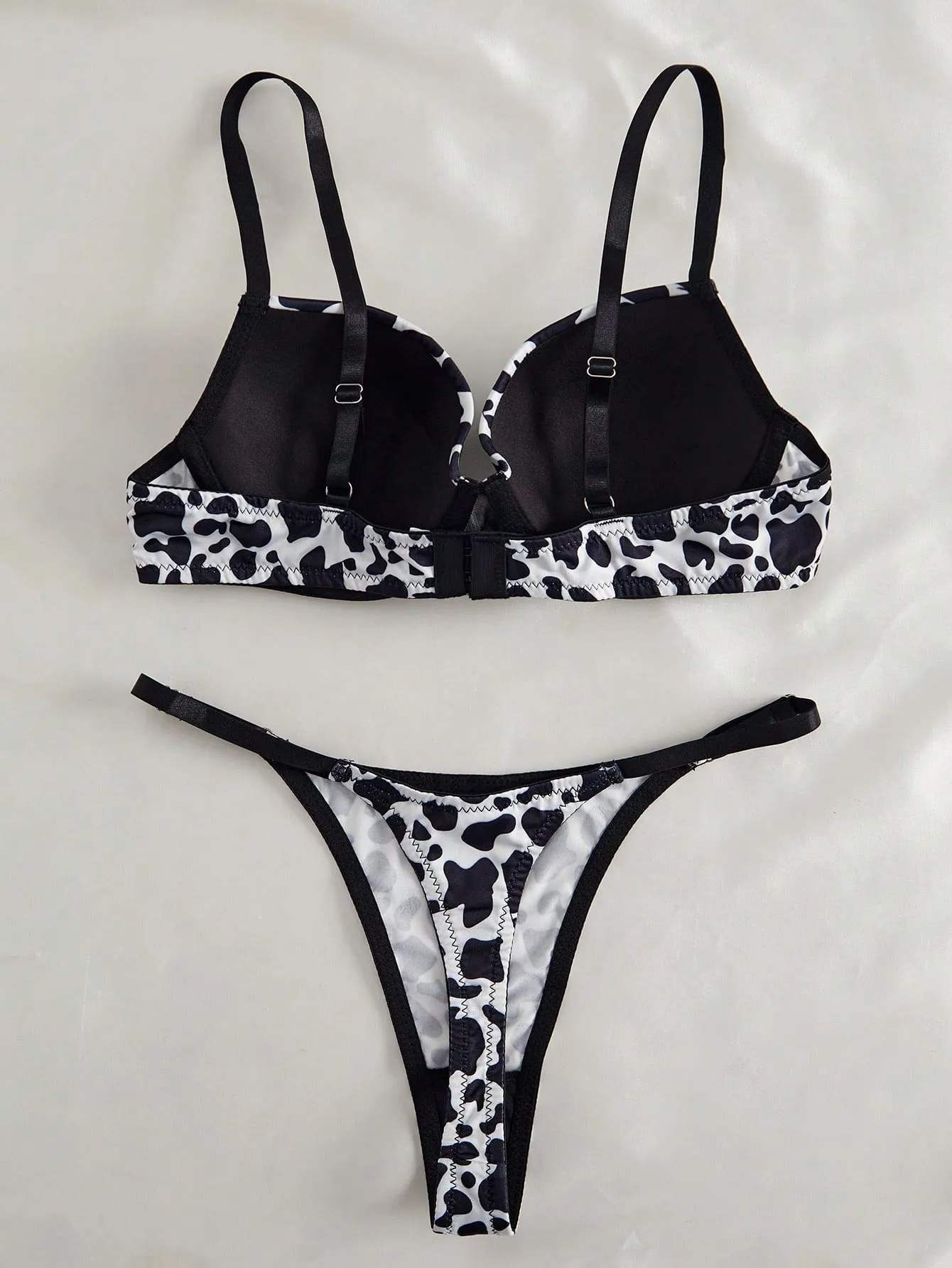 2pcs Women's Fashionable Cow Print Lingerie Set