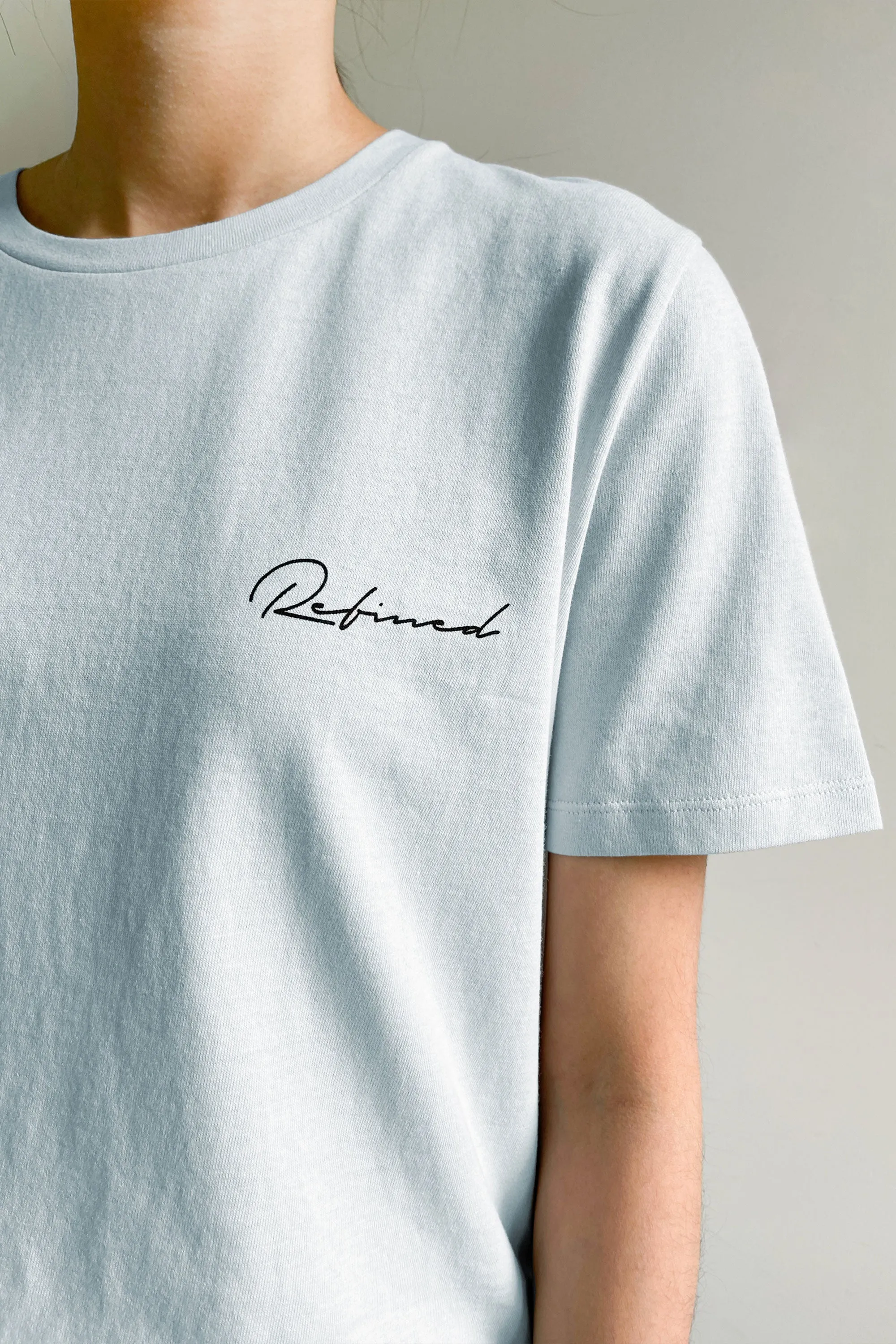 REFINED SCRIPT TEE